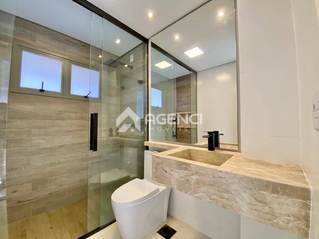 Casa, Alphaville - Lagoa dos Ingleses, 5 Quartos, 0 Vaga, 1 Suíte