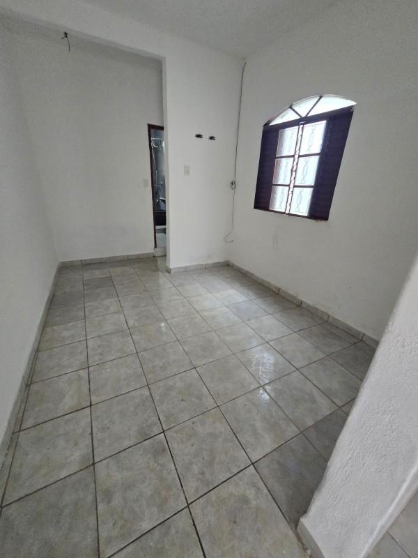 Casa, Coqueiros, 1 Quarto, 0 Vaga, 1 Suíte