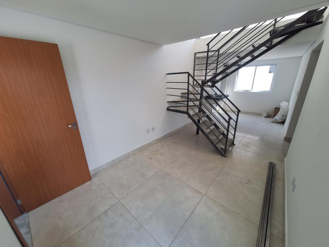 Cobertura, Arvoredo, 2 Quartos, 1 Vaga