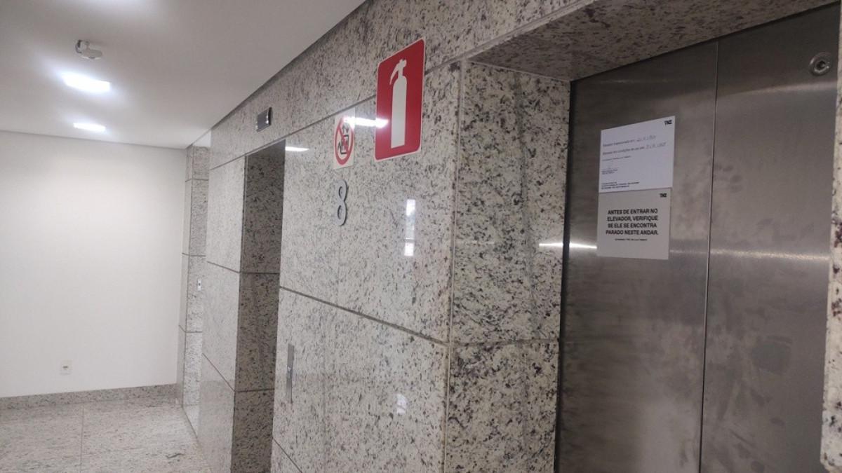 Sala, Estoril, 0 Quarto, 0 Vaga