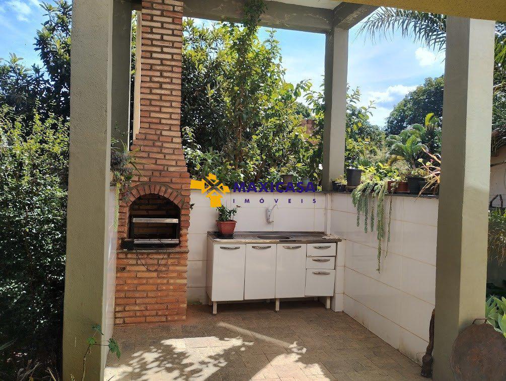 Casa, Nacional, 4 Quartos, 6 Vagas, 1 Suíte