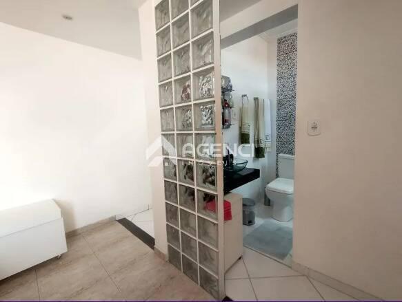 Casa, Monte Castelo, 5 Quartos, 0 Vaga, 1 Suíte