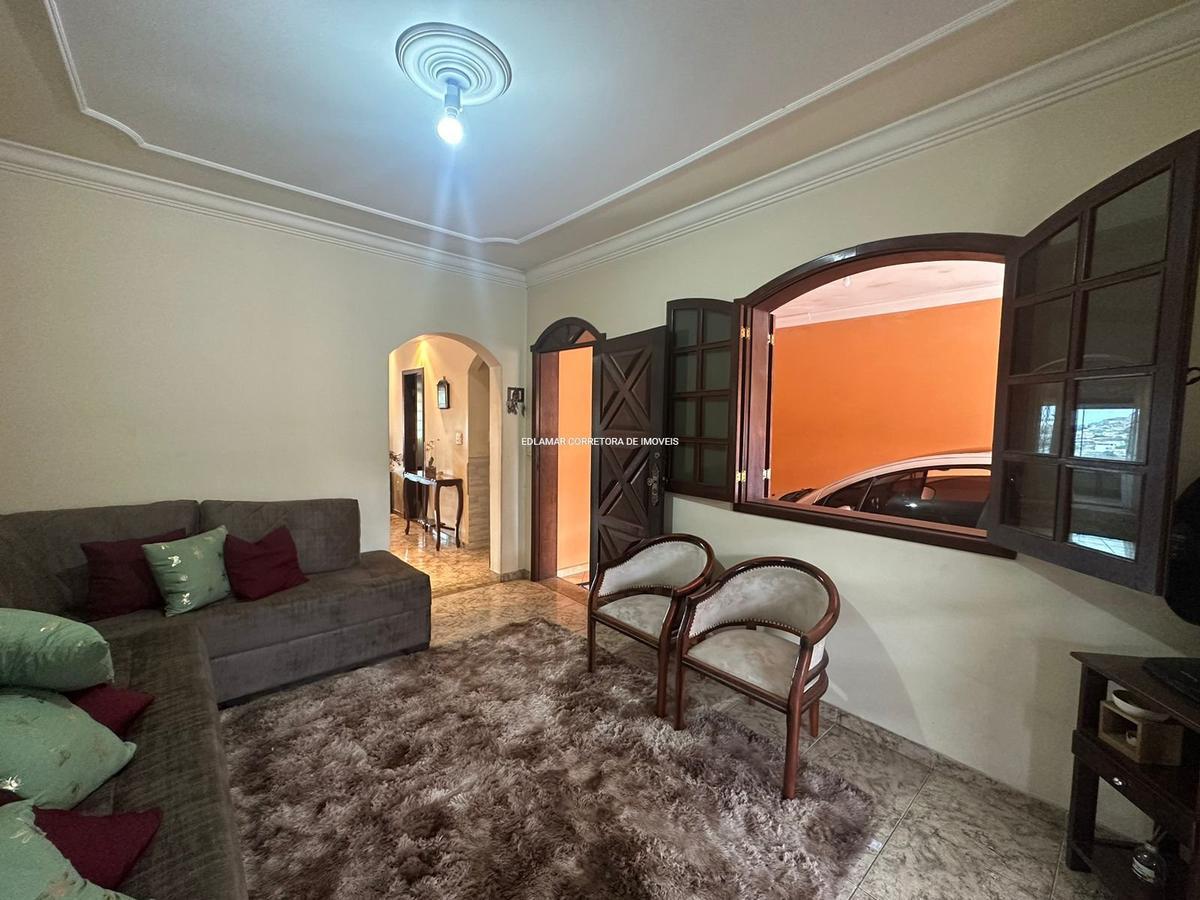 Casa, Tirol, 3 Quartos, 3 Vagas, 1 Suíte