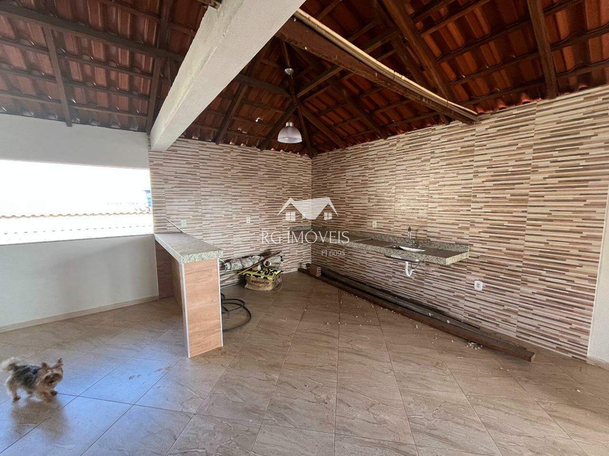 Casa, Milionários, 3 Quartos, 4 Vagas, 1 Suíte