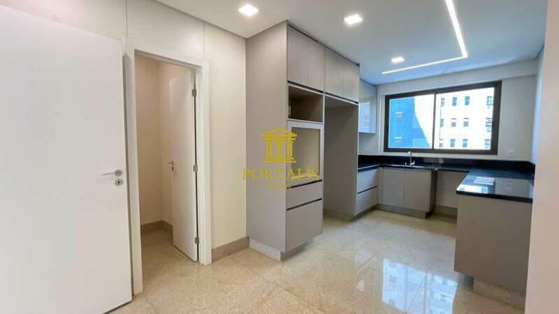 Apartamento, Serra, 4 Quartos, 3 Vagas, 4 Suítes