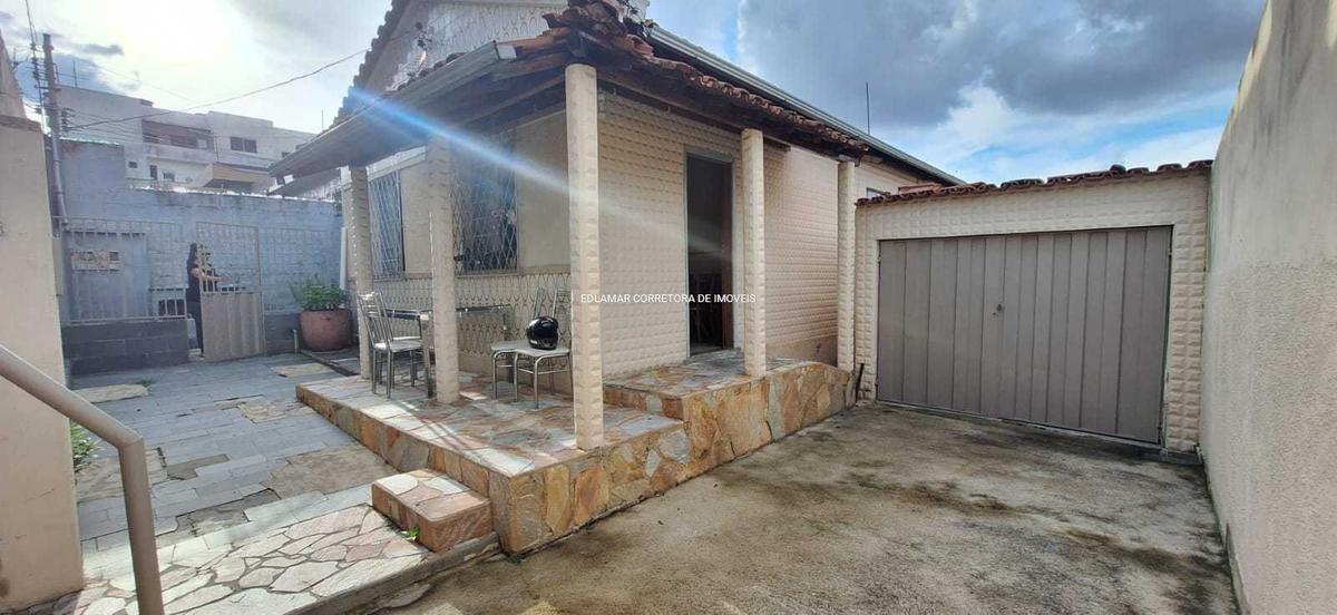 Casa, Industrial, 3 Quartos, 0 Vaga