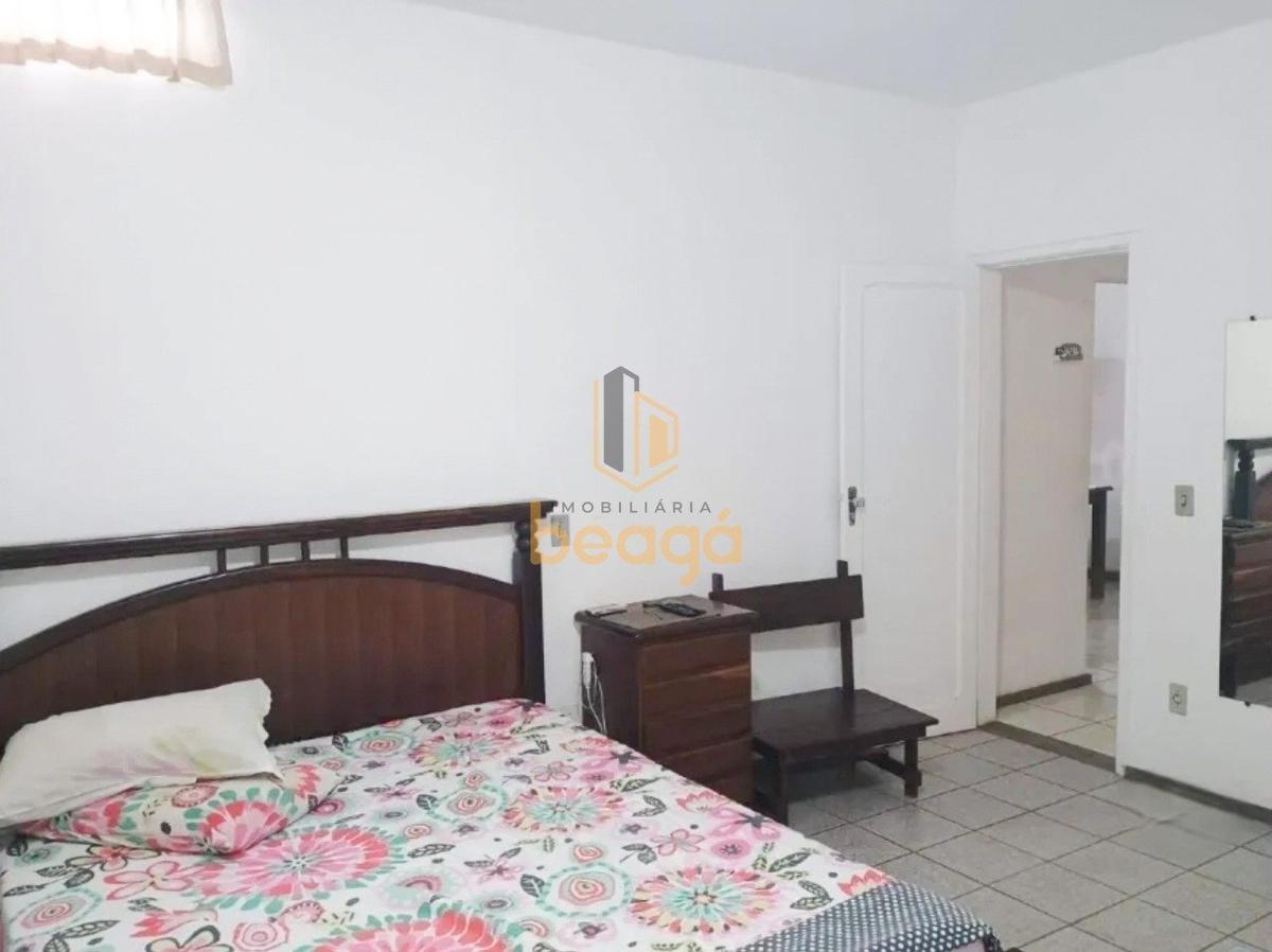 Casa, Camargos, 2 Quartos, 3 Vagas, 1 Suíte