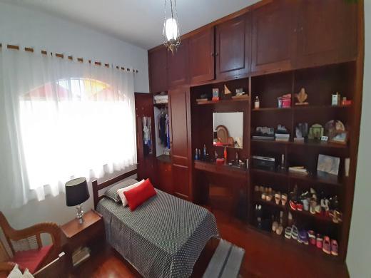Casa, Cidade Nova, 3 Quartos, 2 Vagas, 1 Suíte