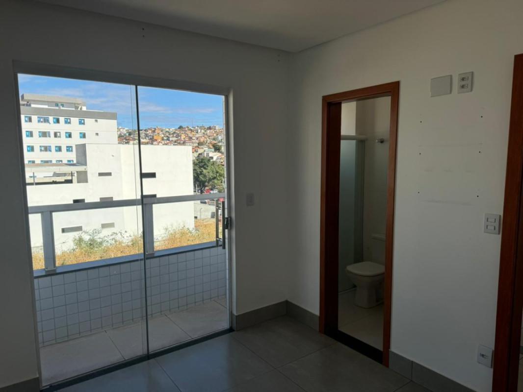 Cobertura, Santa Helena, 3 Quartos, 2 Vagas, 1 Suíte