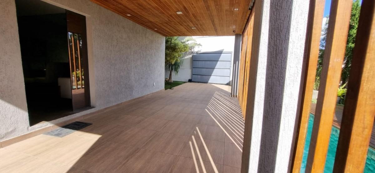 Casa, Jardim Imperial, 3 Quartos, 2 Vagas, 1 Suíte