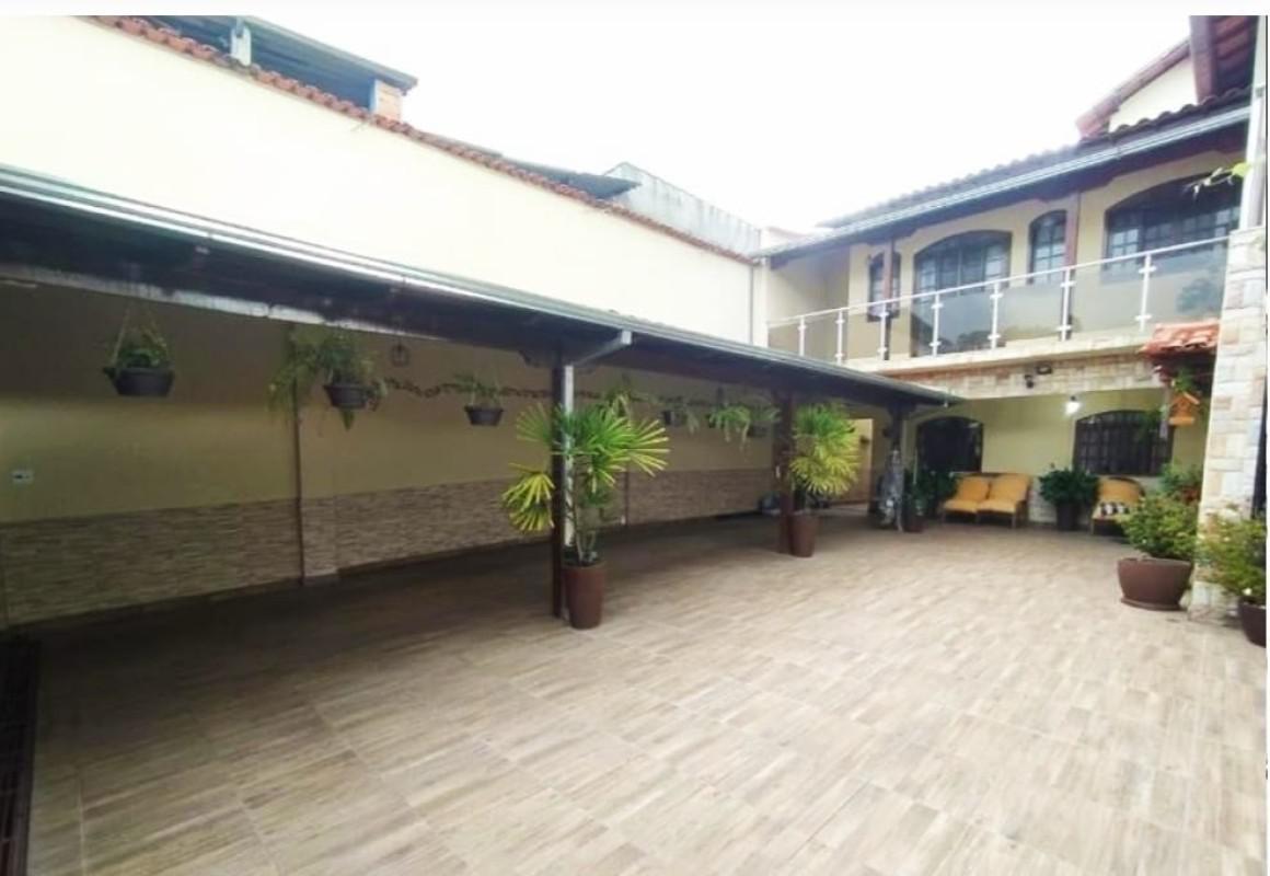 Casa, São Geraldo, 6 Quartos, 5 Vagas, 2 Suítes