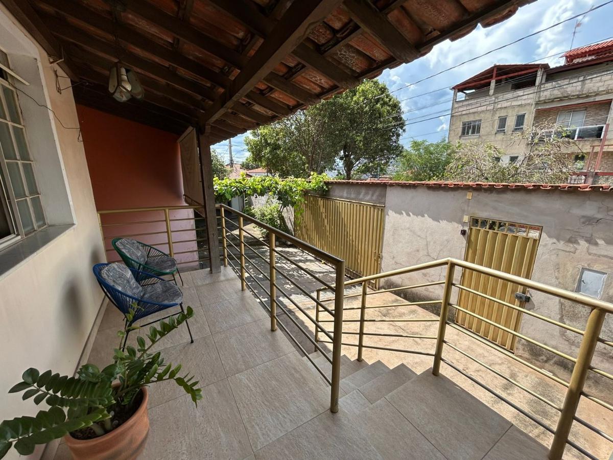 Casa, Floramar, 4 Quartos, 5 Vagas, 2 Suítes