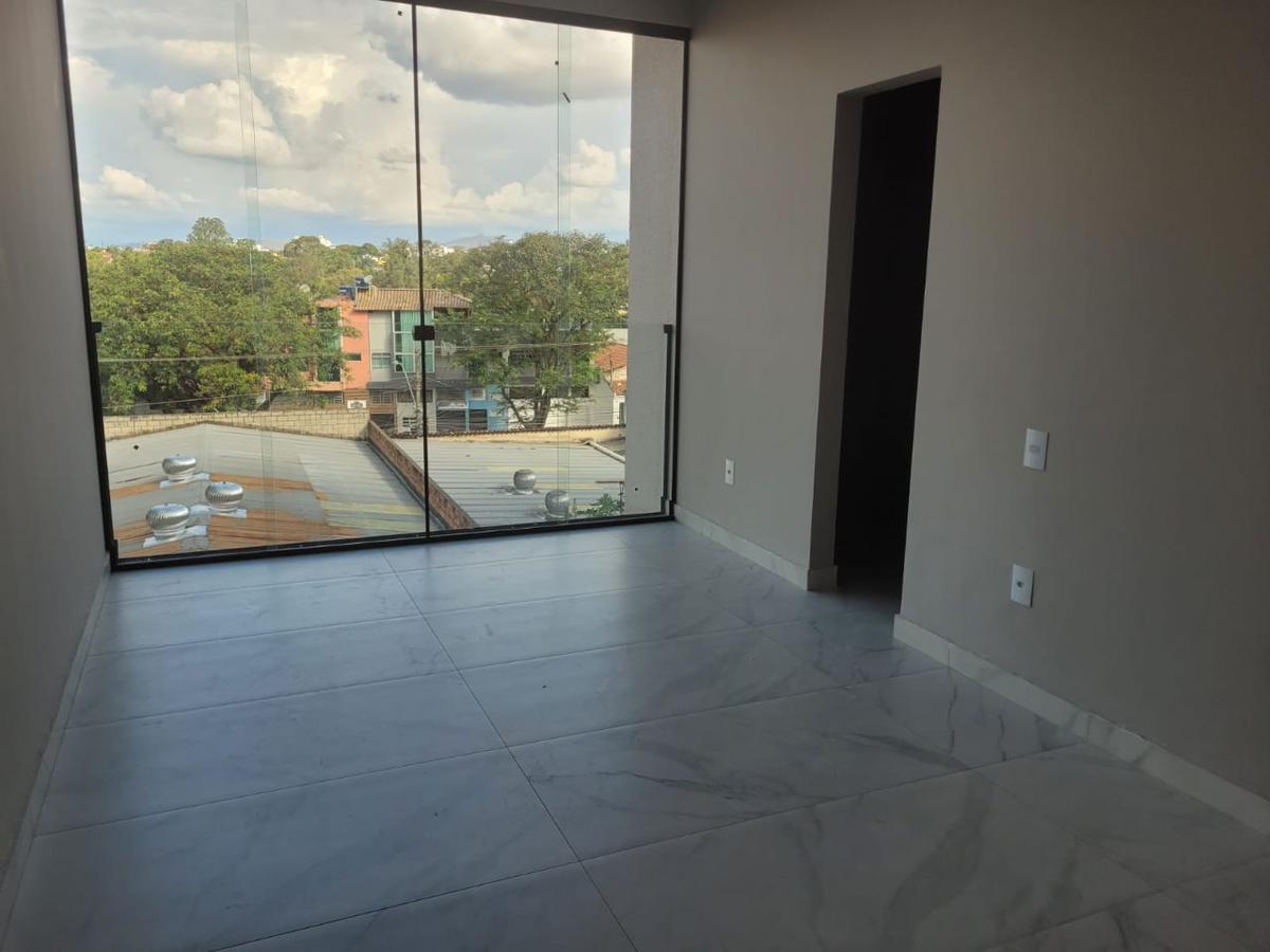 Casa, Planalto, 3 Quartos, 4 Vagas, 3 Suítes