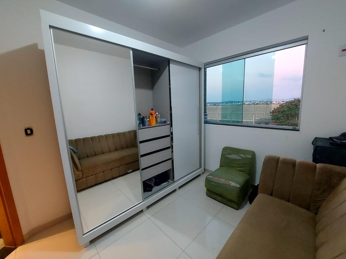 Cobertura, Arvoredo, 4 Quartos, 0 Vaga, 1 Suíte