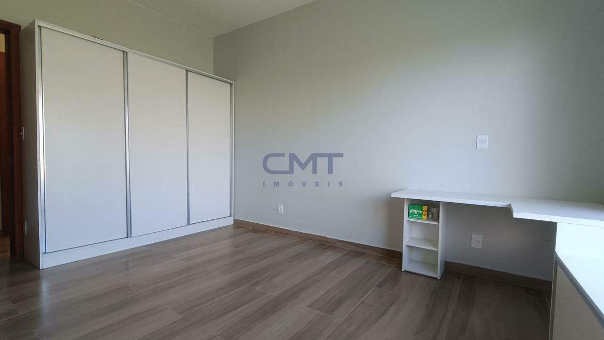 Casa, Vila Ipê Amarelo, 3 Quartos, 8 Vagas, 3 Suítes