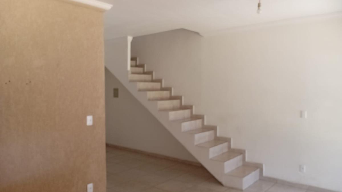 Casa, Santa Terezinha, 3 Quartos, 7 Vagas