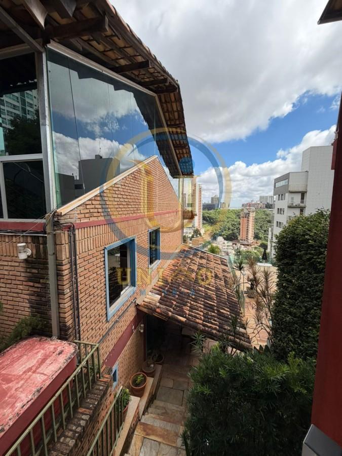 Casa, Santa Lúcia, 6 Quartos, 5 Vagas, 1 Suíte