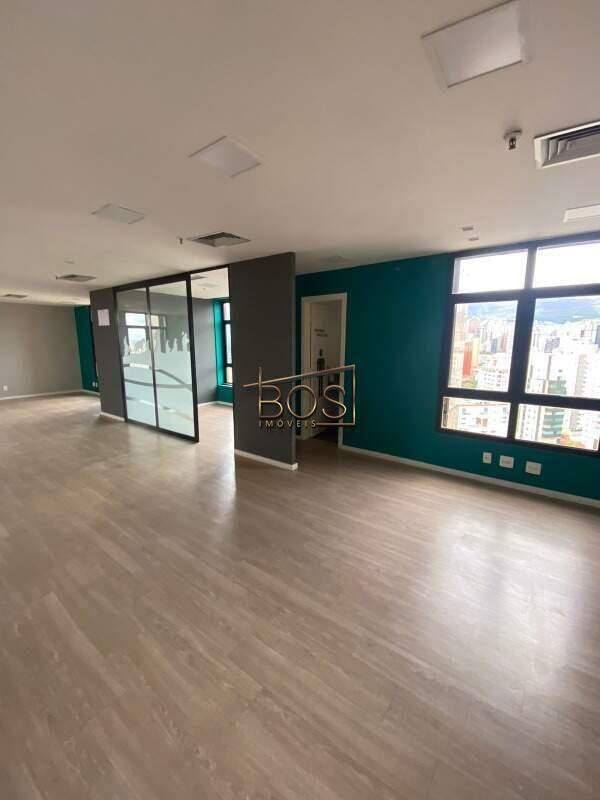 Andar, Funcionários, 0 Quarto, 5 Vagas