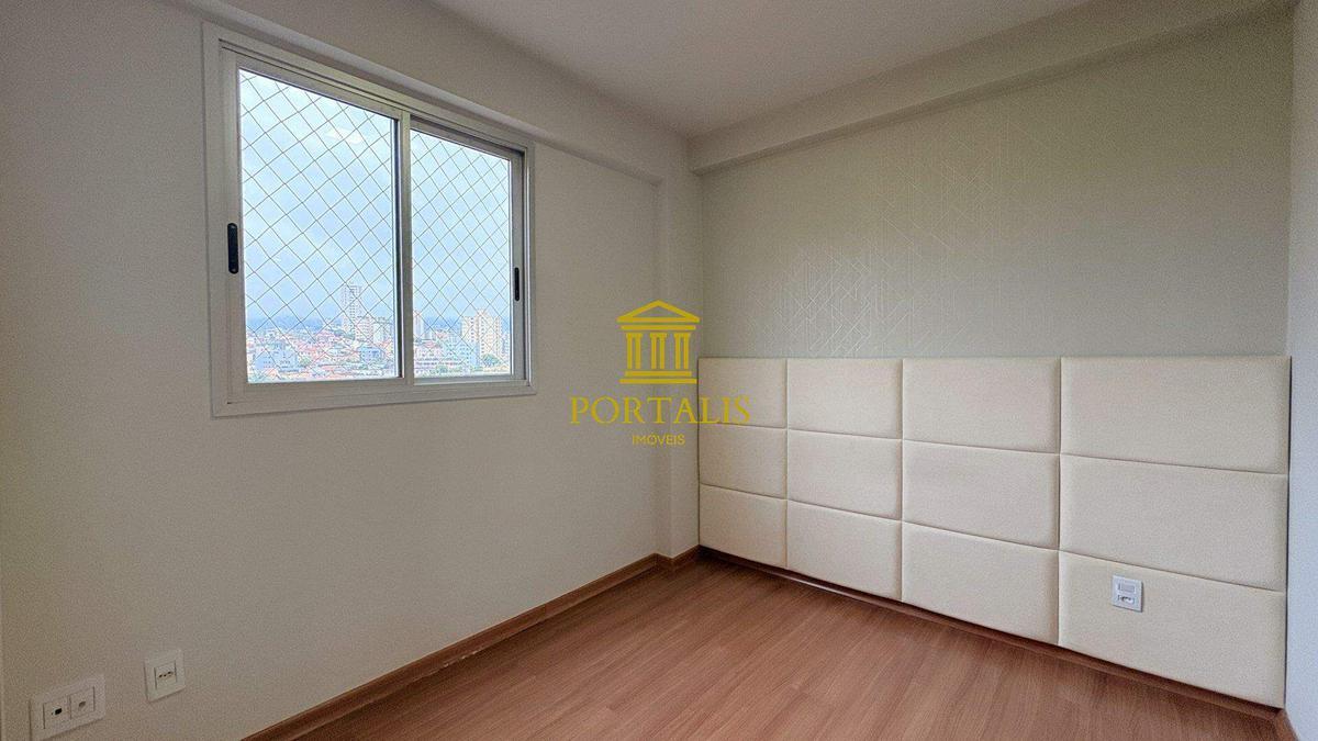 Apartamento, Sagrada Família, 3 Quartos, 2 Vagas, 1 Suíte