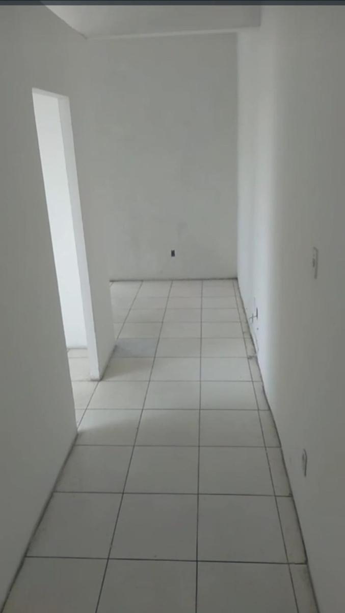 Quitinete, Glória, 1 Quarto, 0 Vaga