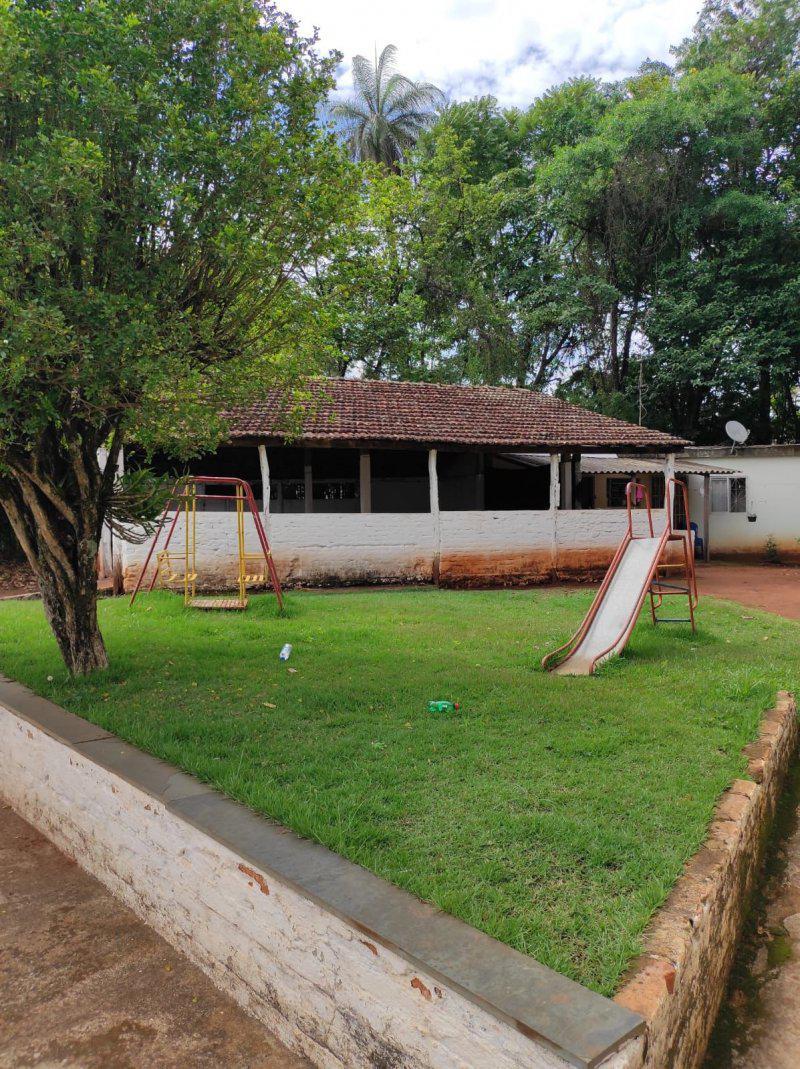 Fazenda, Centro, 6 Quartos, 0 Vaga, 1 Suíte