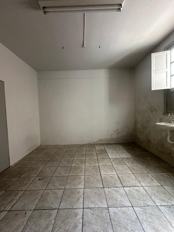 Sala, Centro, 1 Quarto, 0 Vaga