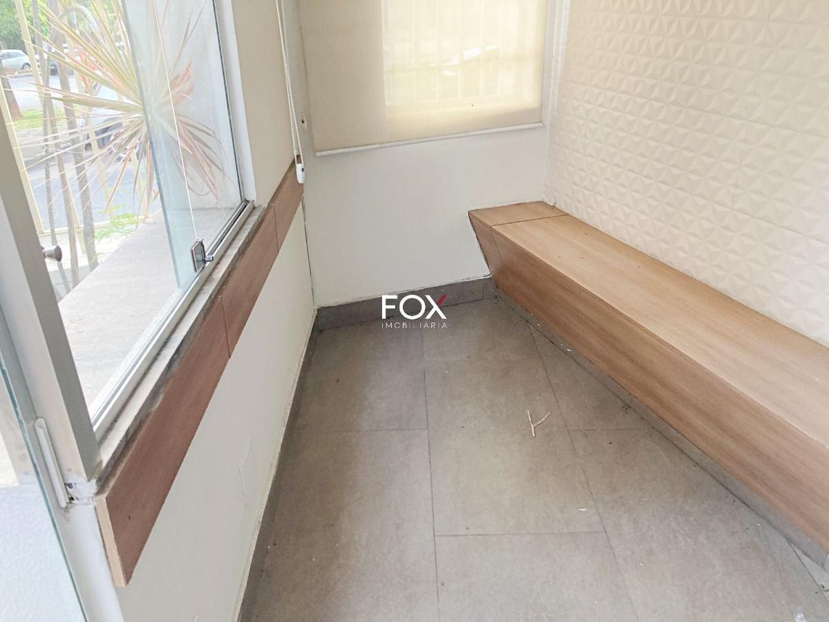 Casa, Funcionários, 5 Quartos, 2 Vagas, 1 Suíte
