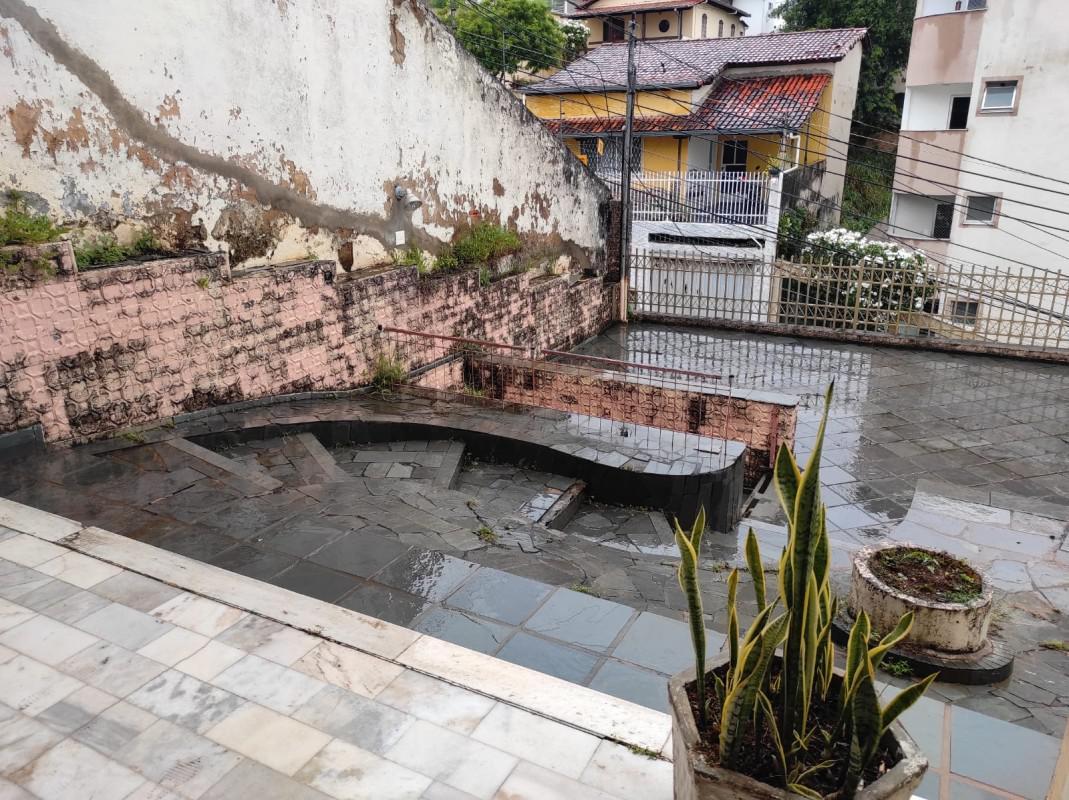 Casa, Alto Caiçaras, 3 Quartos, 4 Vagas, 1 Suíte