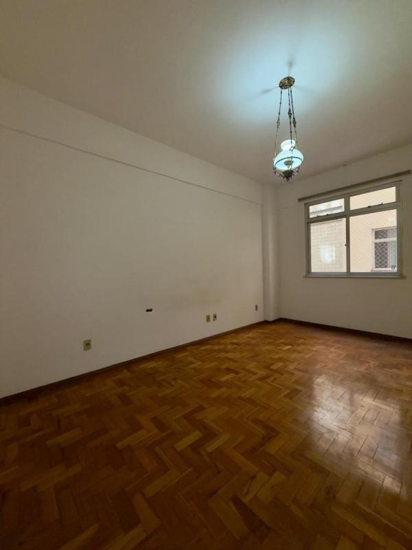 Apartamento, Centro, 2 Quartos, 0 Vaga