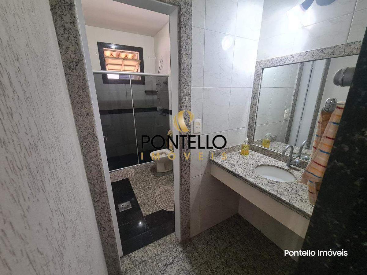 Casa, Cachoeirinha, 5 Quartos, 12 Vagas, 1 Suíte