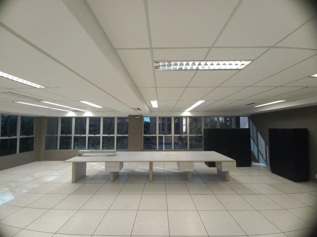 Sala, Savassi, 0 Quarto, 2 Vagas