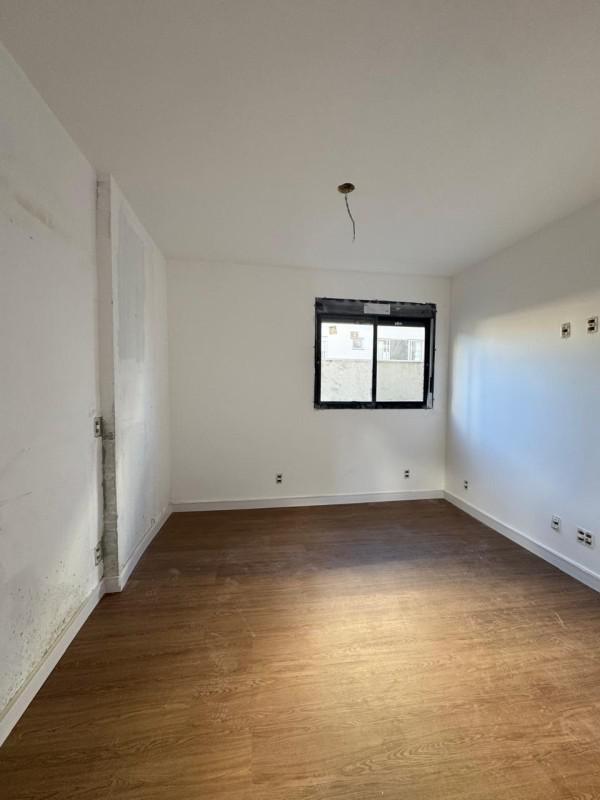 Apartamento, Sagrada Família, 3 Quartos, 2 Vagas, 1 Suíte