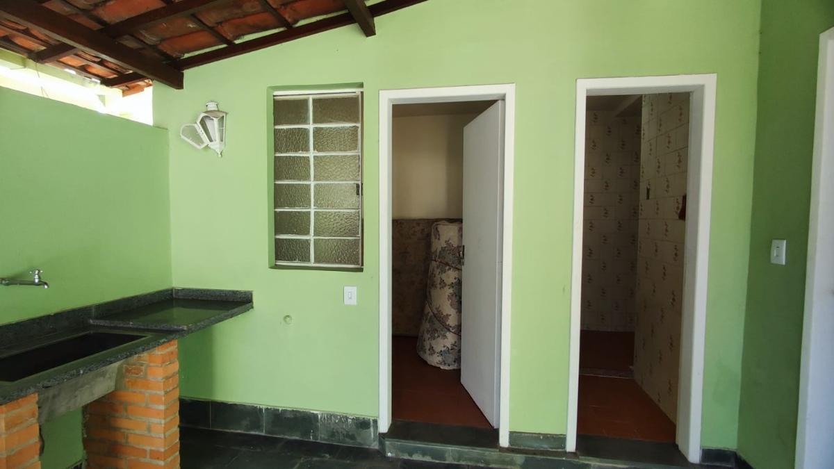 Casa, Liberdade, 6 Quartos, 2 Vagas, 1 Suíte