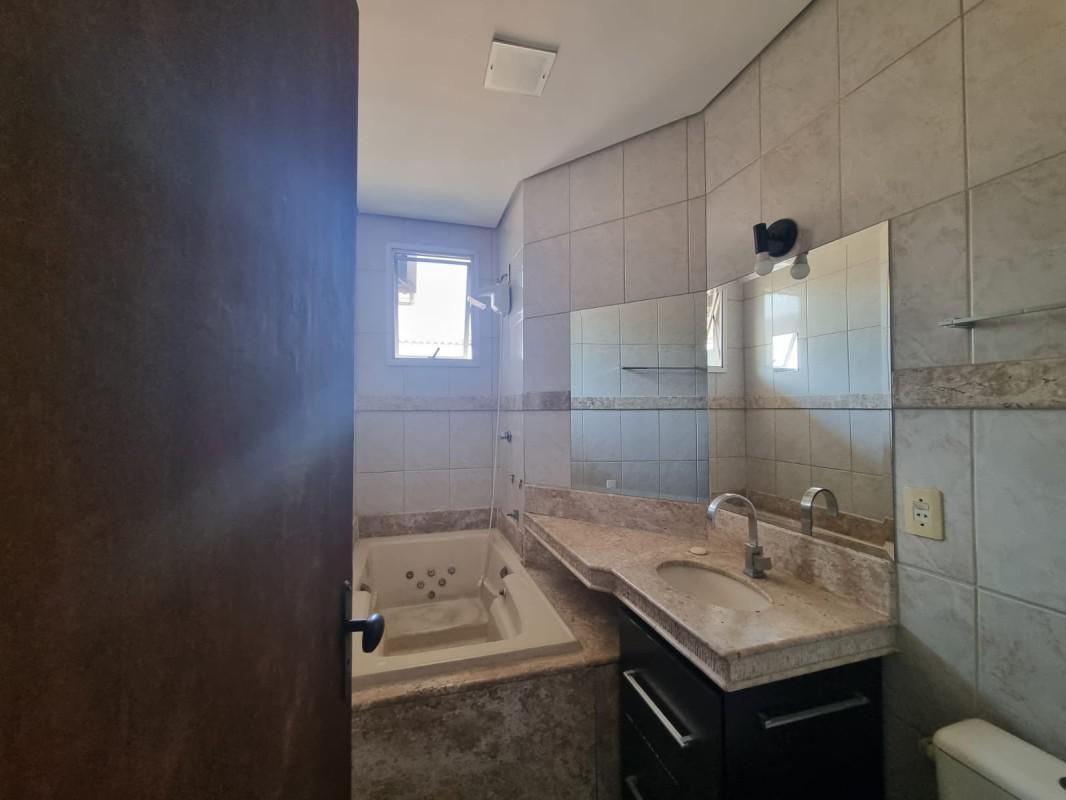 Cobertura, Jardim Riacho das Pedras, 4 Quartos, 2 Vagas, 2 Suítes