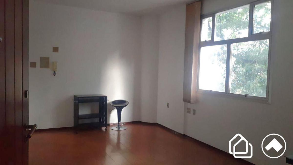Sala, Funcionários