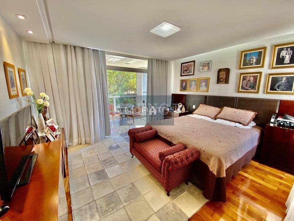 Casa, Braúnas, 5 Quartos, 0 Vaga, 2 Suítes