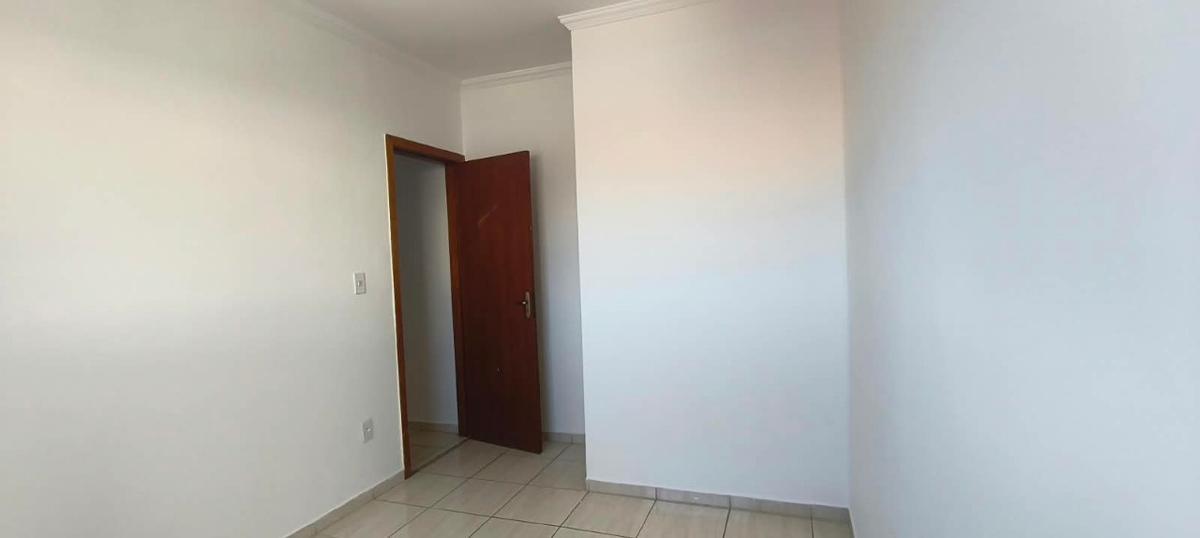 Apartamento, Santa Terezinha, 3 Quartos, 1 Vaga, 1 Suíte