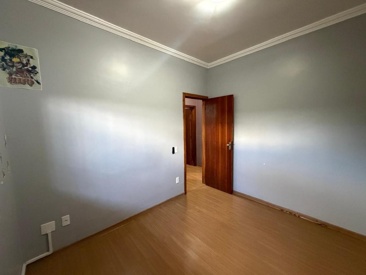 Casa, Tropical, 3 Quartos, 2 Vagas, 1 Suíte