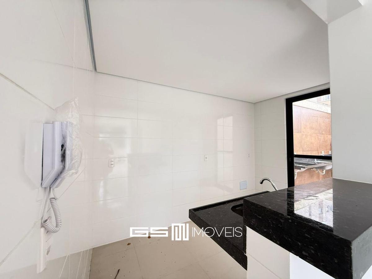 Apartamento, Serrano, 2 Quartos, 2 Vagas