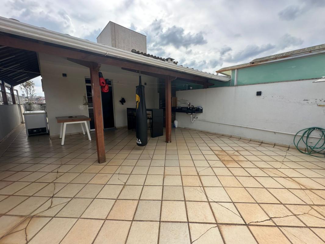 Cobertura, Esplanada, 3 Quartos, 2 Vagas, 1 Suíte