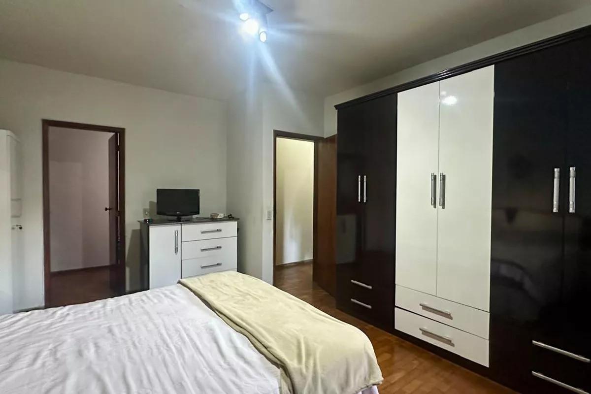 Casa, Serra, 4 Quartos, 4 Vagas, 1 Suíte