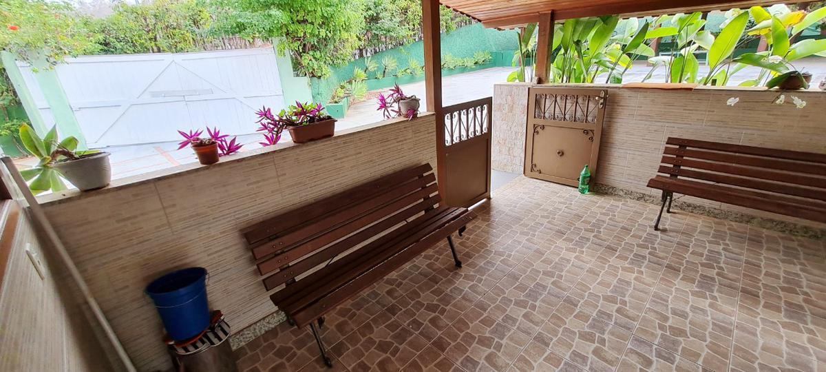 Fazenda, Quarenta e Dois, 4 Quartos, 12 Vagas, 1 Suíte