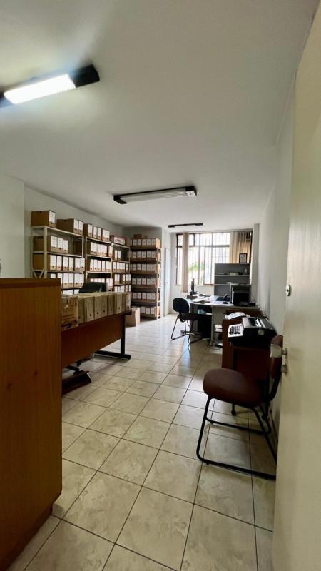 Sala, Centro, 0 Quarto, 1 Vaga