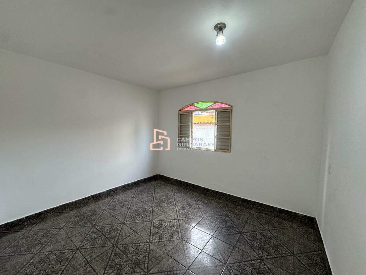 Casa, Tirol, 3 Quartos, 4 Vagas