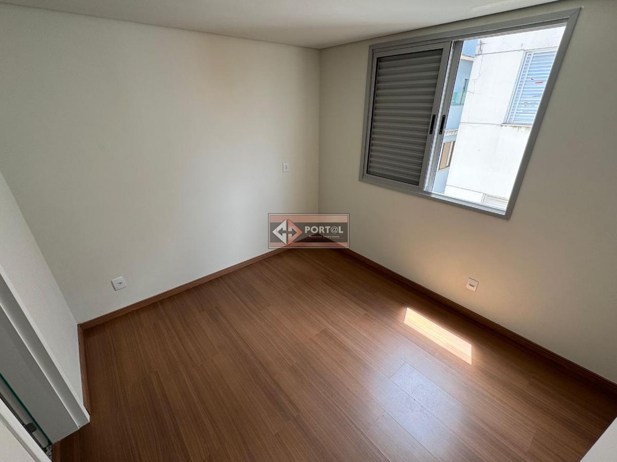 Apartamento, Fernão Dias, 3 Quartos, 2 Vagas, 1 Suíte