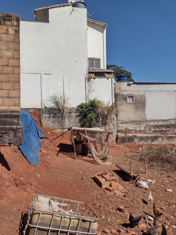 Lote, Universitário, 0 Quarto, 0 Vaga
