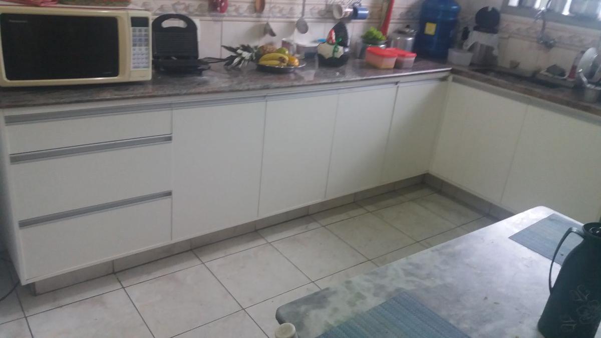 Casa, Cachoeirinha, 9 Quartos, 4 Vagas, 3 Suítes