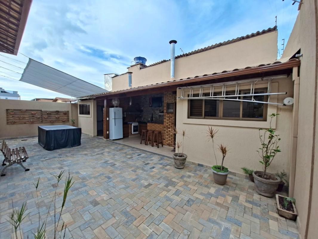 Casa, Itapoã, 4 Quartos, 2 Vagas, 1 Suíte
