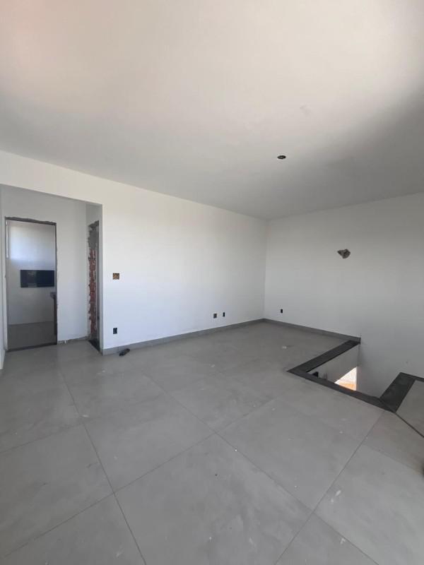 Cobertura, Novo Eldorado, 2 Quartos, 2 Vagas, 1 Suíte