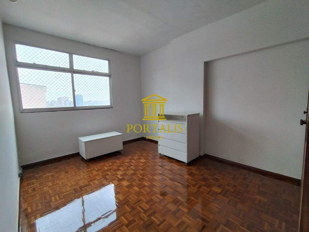 Apartamento, Floresta, 1 Quarto, 0 Vaga